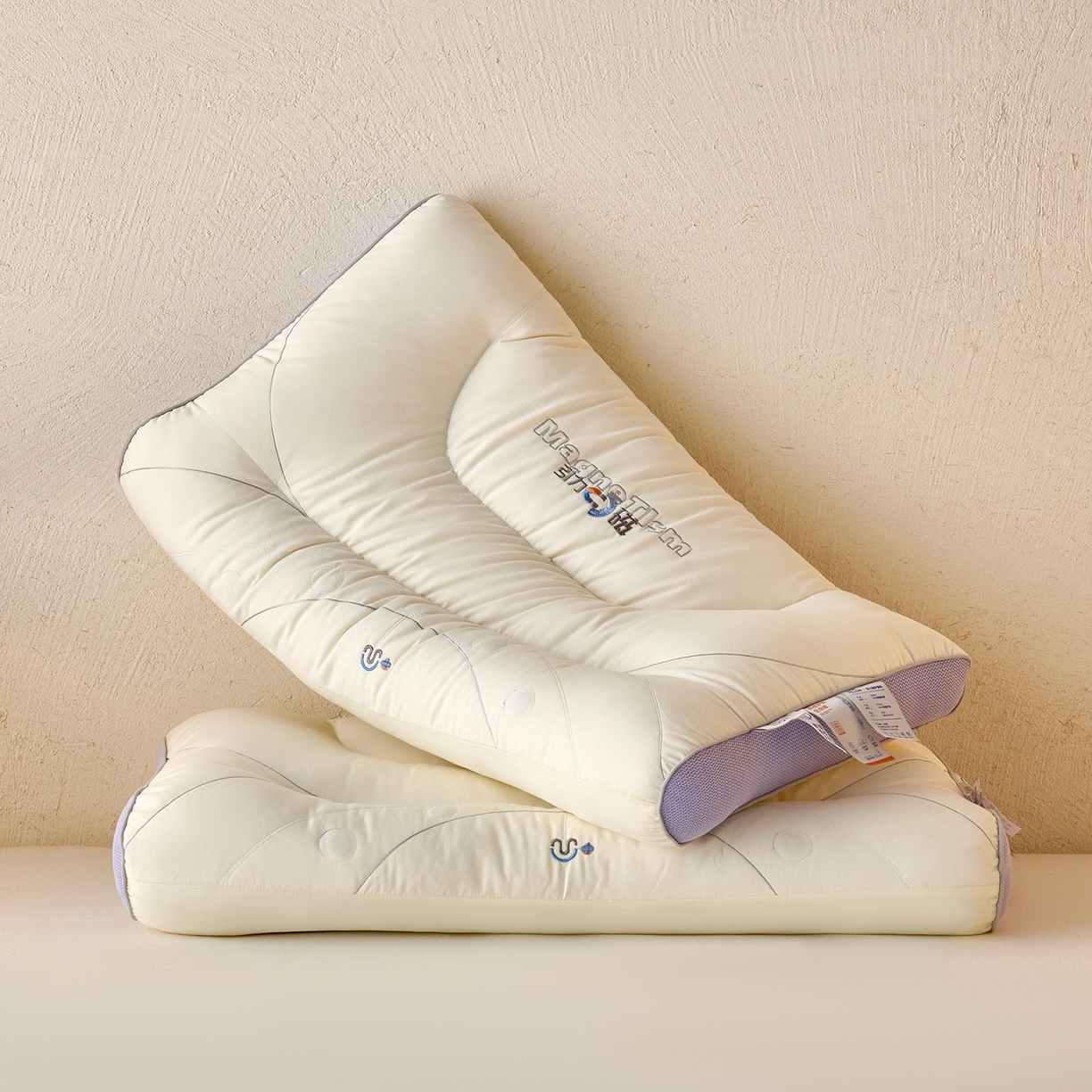 91家纺网 家纺一手货源 找家纺 鼎晟纺 2025新款引力磁分区定型枕学生枕芯成人枕头护颈枕 引力磁护颈枕-白色一对装