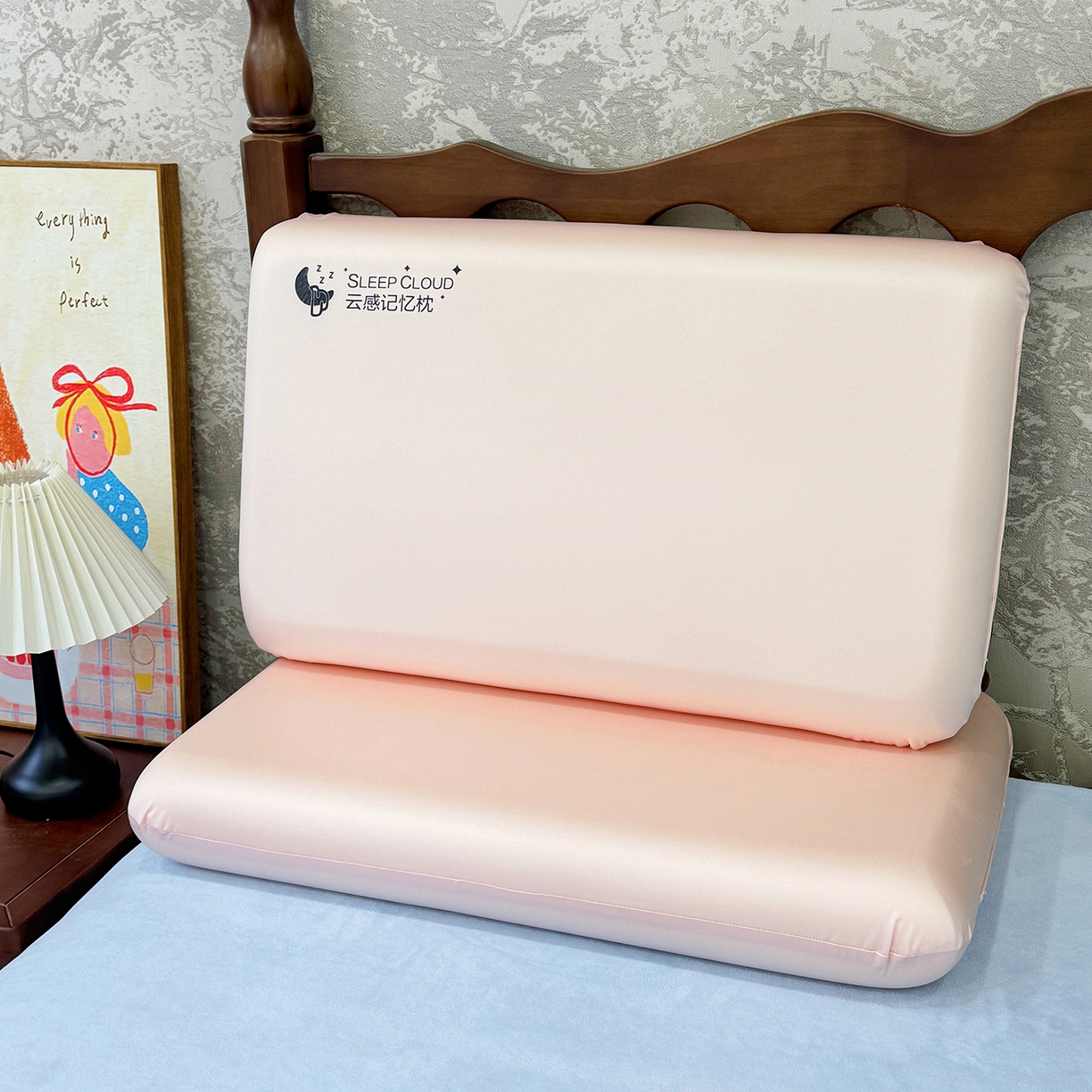 91家纺网 家纺一手货源 找家纺 （总）昕科 2025新款云感好睡记忆棉-实拍版-油光布记忆棉枕芯慢回弹记忆棉枕头