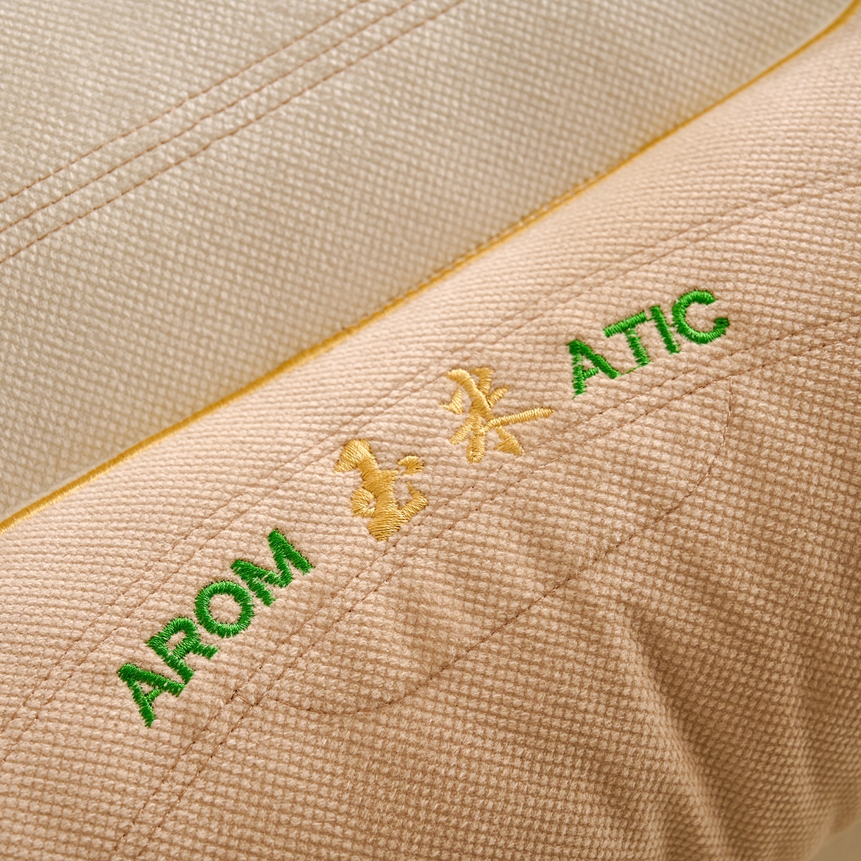 91家纺网 家纺一手货源 找家纺 鼎晟纺 2025新款御麦分区定型枕学生枕芯成人枕头护颈枕 御麦-高枕一对装