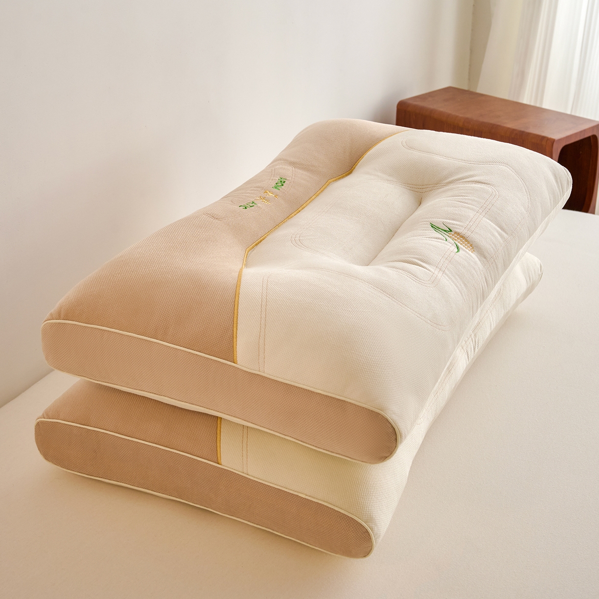 91家纺网 家纺一手货源 找家纺 鼎晟纺 2025新款御麦分区定型枕学生枕芯成人枕头护颈枕 御麦-高枕一对装