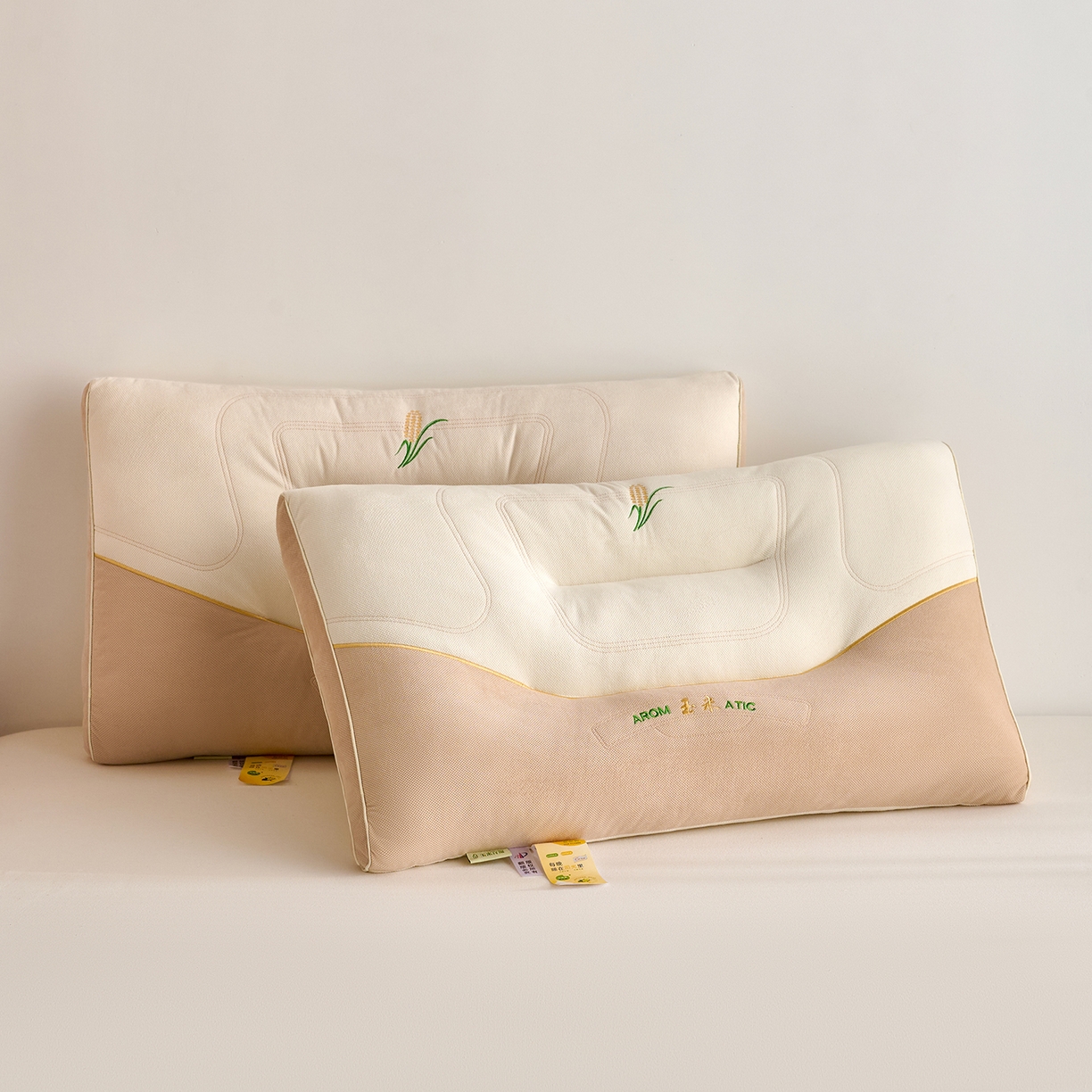 91家纺网 家纺一手货源 找家纺 （总）鼎晟纺 2025新款御麦分区定型枕学生枕芯成人枕头护颈枕