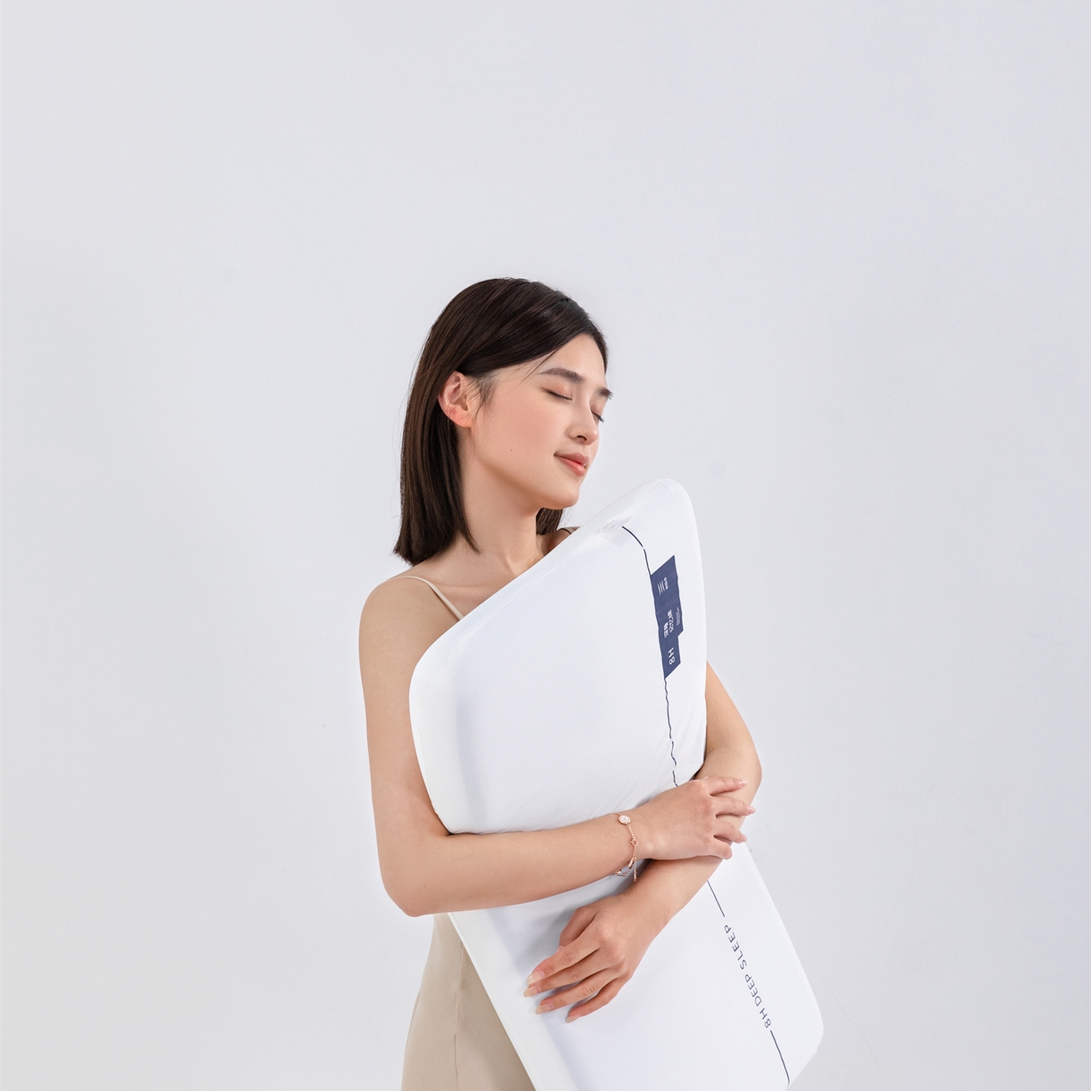 91家纺网 家纺一手货源 找家纺 （总）金牛枕芯 厂家直供 2026新款深睡双芯蓝白Pro零压力记忆枕芯枕头深睡眠慢回弹记忆枕42×70cm