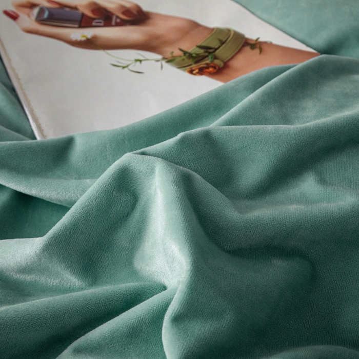 91家纺网 家纺一手货源 找家纺 爱彼家纺 2026新款冬季酒店风水晶绒羽毛刺绣四件套-系列五 羽毛-浅水绿