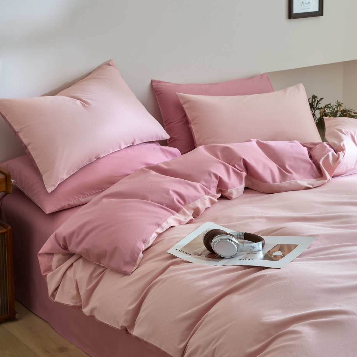 91家纺网 家纺一手货源 找家纺 泽西家纺+V17798841158发大图 2026新品A类全棉13376简约纯色双拼全棉四件套单被套枕套三件套 浅喜粉+暖豆沙