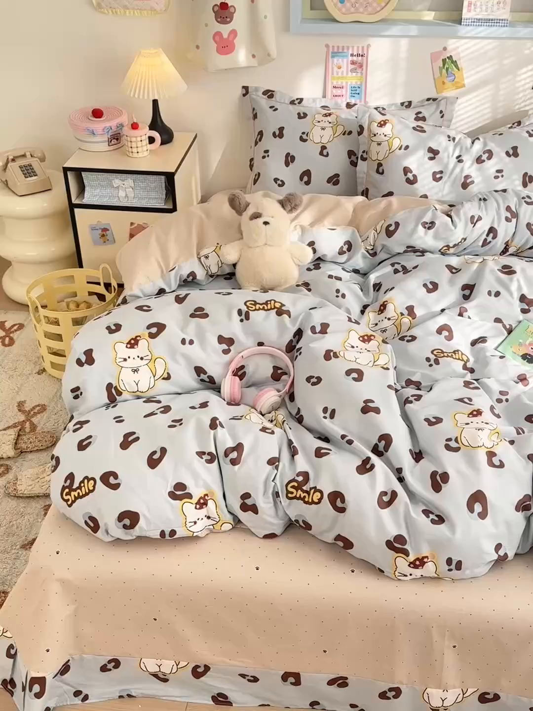 91家纺网 家纺一手货源 找家纺 乐童家纺 2026新款全棉网红直播爆款吊边一字绣工艺款四件套 豹纹奶喵-蓝