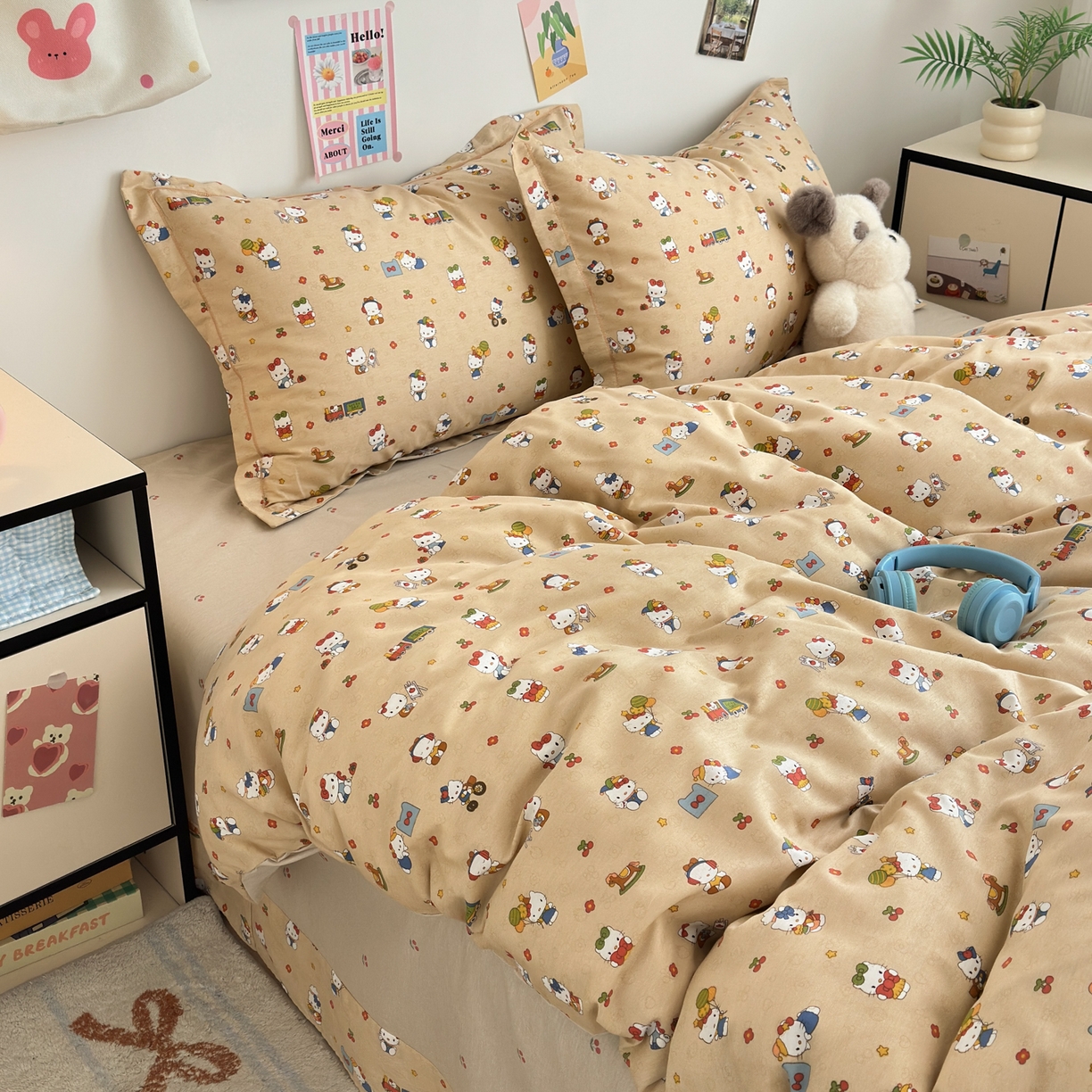 91家纺网 家纺一手货源 找家纺 乐童家纺 2026新款全棉网红直播爆款吊边一字绣工艺款四件套 凯蒂软糖咖