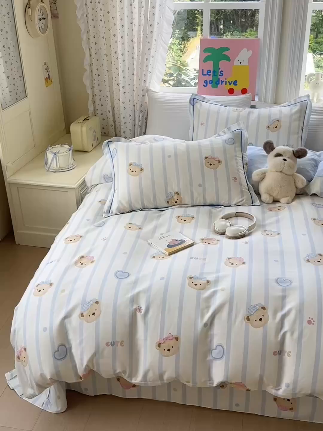 91家纺网 家纺一手货源 找家纺 乐童家纺 2026新款全棉网红直播爆款吊边一字绣工艺款四件套 快乐小熊