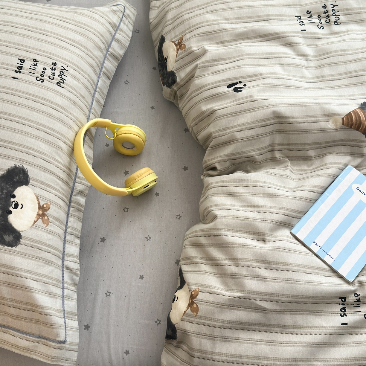 91家纺网 家纺一手货源 找家纺 乐童家纺 2026新款全棉网红直播爆款吊边一字绣工艺款四件套 帽子柯基