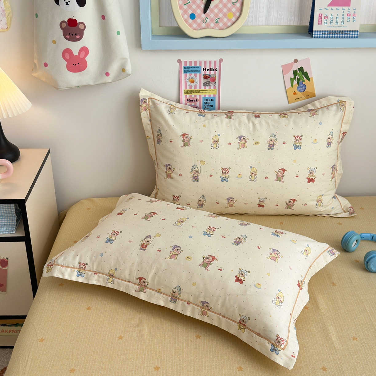 91家纺网 家纺一手货源 找家纺 乐童家纺 2026新款全棉网红直播爆款吊边一字绣工艺款四件套 梦幻童乡