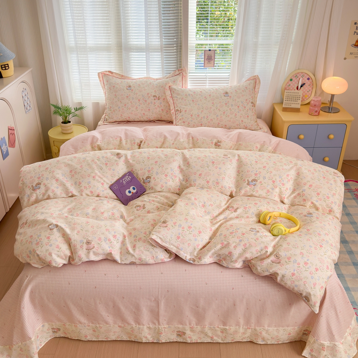 91家纺网 家纺一手货源 找家纺 乐童家纺 2026新款全棉网红直播爆款吊边一字绣工艺款四件套 甜莓手记