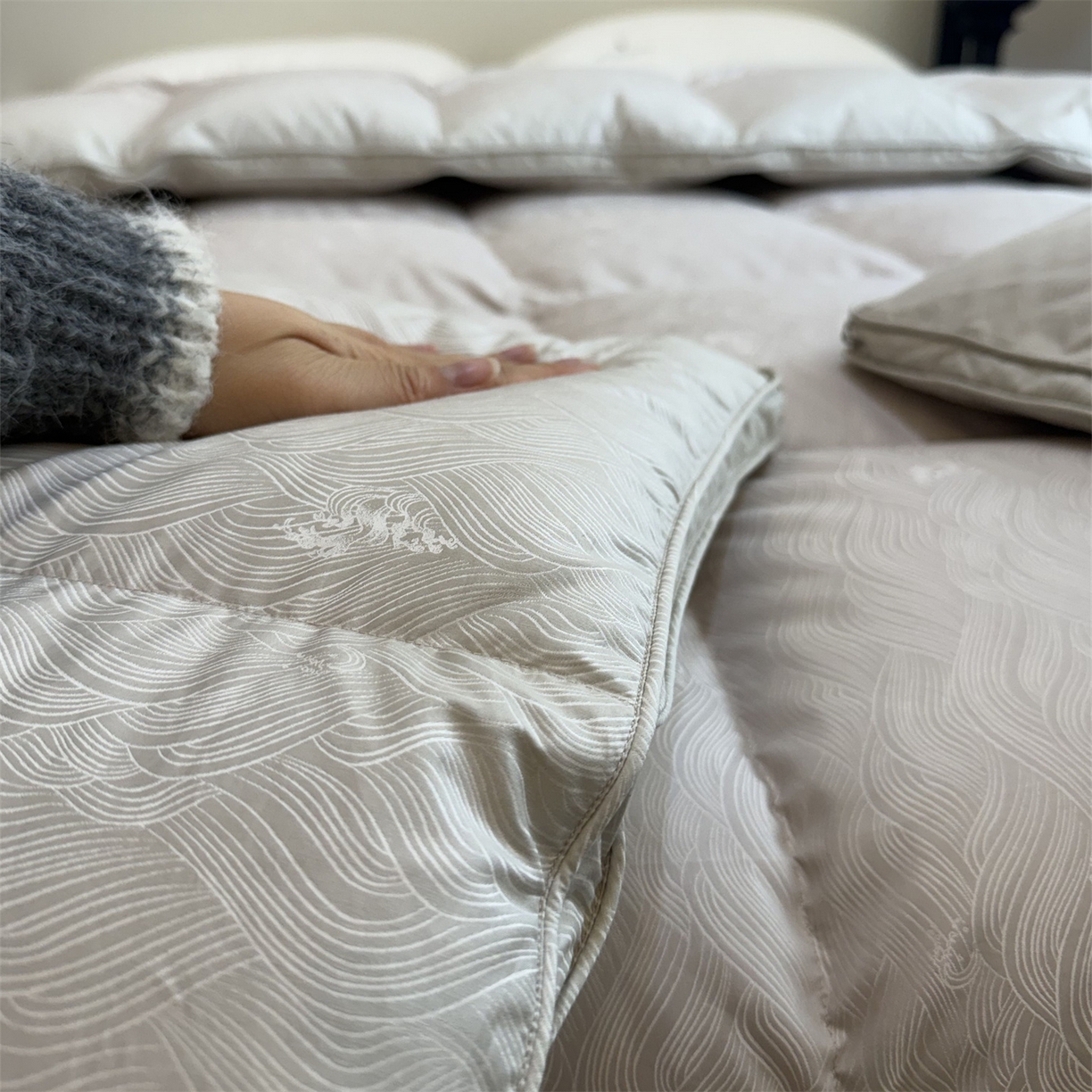91家纺网 家纺一手货源 找家纺 御眠纺 2026新款高精密单层羽绒被壳 浪潮灰