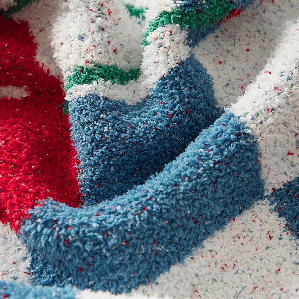 91家纺网 家纺一手货源 找家纺 暖绵绵 2025新款半边绒小樱桃毛毯 新品樱洛系列  （最低零售价：173元） 樱洛蓝色