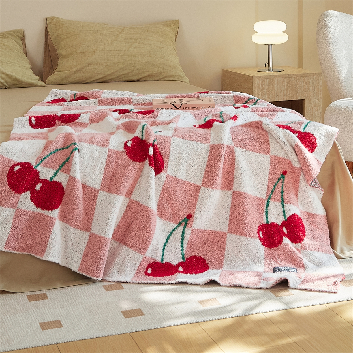 91家纺网 家纺一手货源 找家纺 暖绵绵 2025新款半边绒小樱桃毛毯 新品樱洛系列  （最低零售价：173元） 樱洛粉色