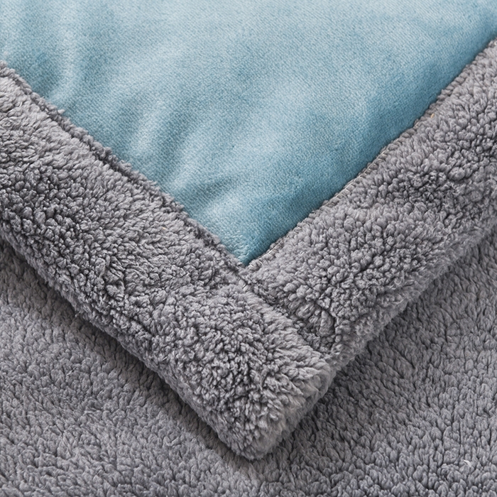 91家纺网 家纺一手货源 找家纺 （总）恋绒家纺 2025新款三层牛奶绒夹棉毛毯复合盖毯直播外贸毯子