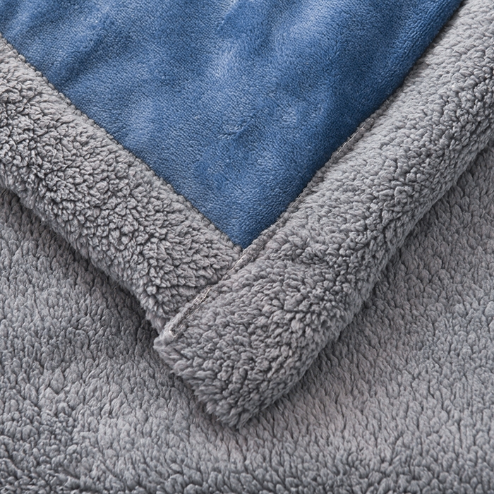 91家纺网 家纺一手货源 找家纺 恋绒家纺 2025新款三层牛奶绒夹棉毛毯复合盖毯直播外贸毯子 湛蓝色