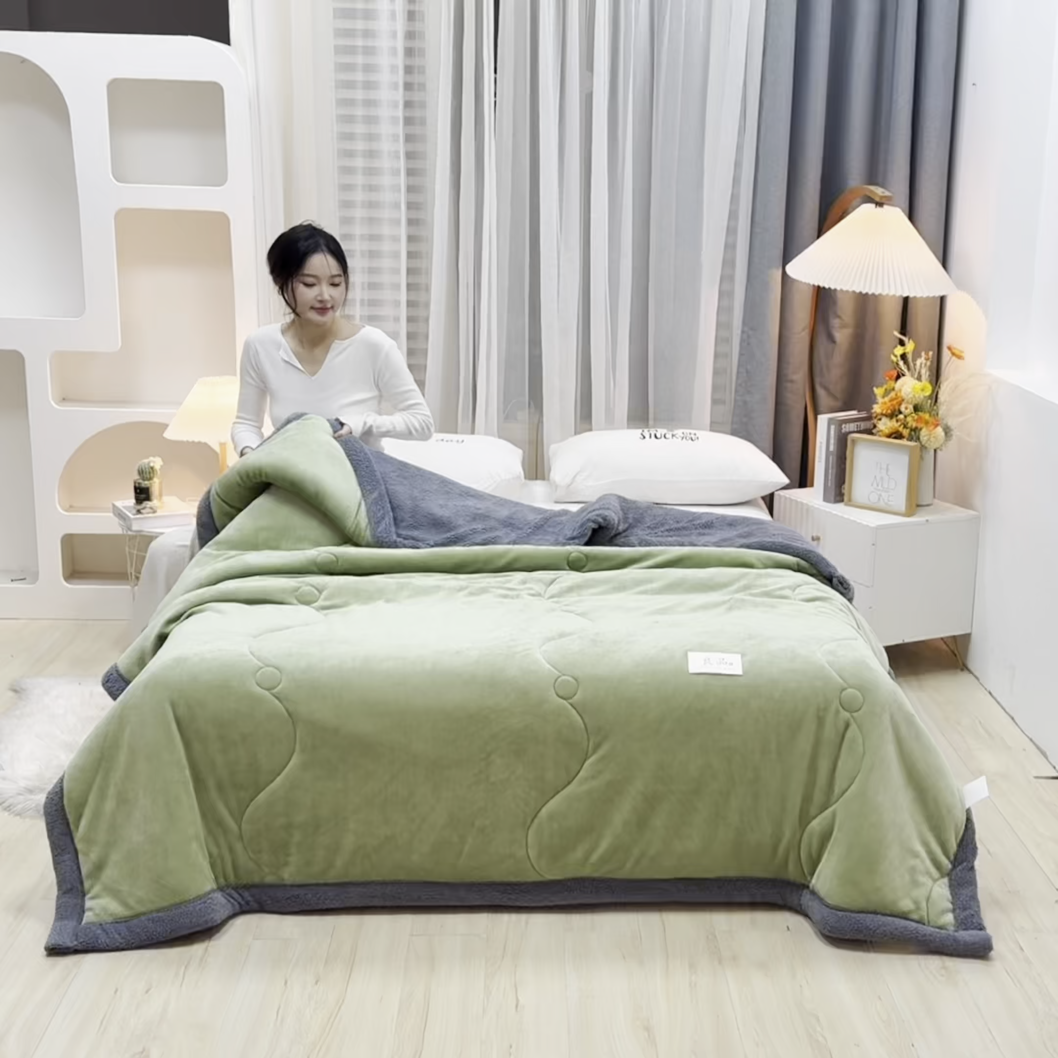 91家纺网 家纺一手货源 找家纺 恋绒家纺 2025新款三层牛奶绒夹棉毛毯复合盖毯直播外贸毯子 抹茶绿