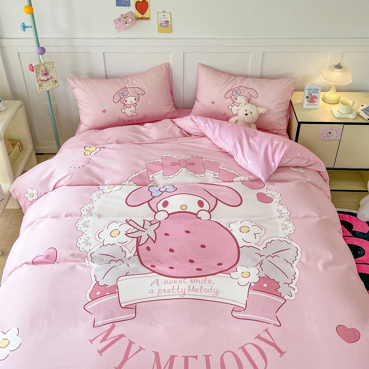 91家纺网 家纺一手货源 找家纺 玉元坊 2025新款正版授权三丽鸥系列全棉纯棉三四件套 基础款 粉兔草莓-基础款