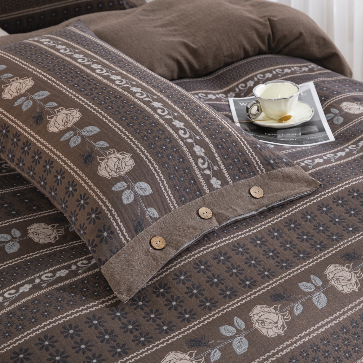 91家纺网 家纺一手货源 找家纺 （总）仰望棉麻双层纱供应链 2026新款全棉色织提花双层纱纽扣款四件套--浪琴暮歌