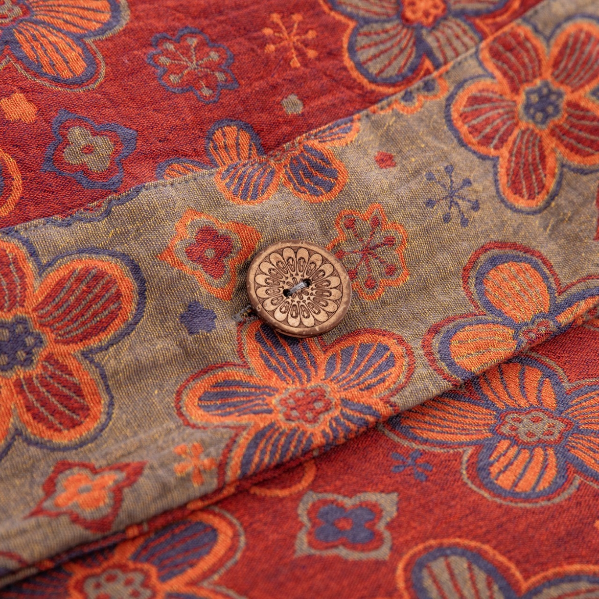 91家纺网 家纺一手货源 找家纺 （总）仰望棉麻双层纱供应链 2026新款全棉色织提花纽扣款四件套--马丽亚-酒红