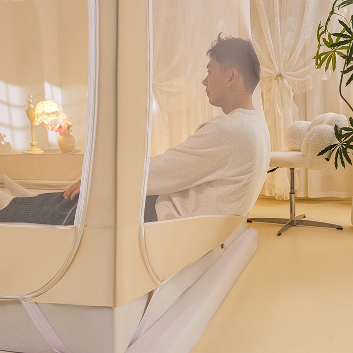 91家纺网 家纺一手货源 找家纺 锦逸家居 2026新款遮光坐床蚊帐 蝴蝶结-米黄（带遮光帘款）