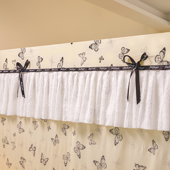 91家纺网 家纺一手货源 找家纺 锦逸家居 2026新款遮光坐床蚊帐 蝴蝶结-米黄（不带遮光帘款）