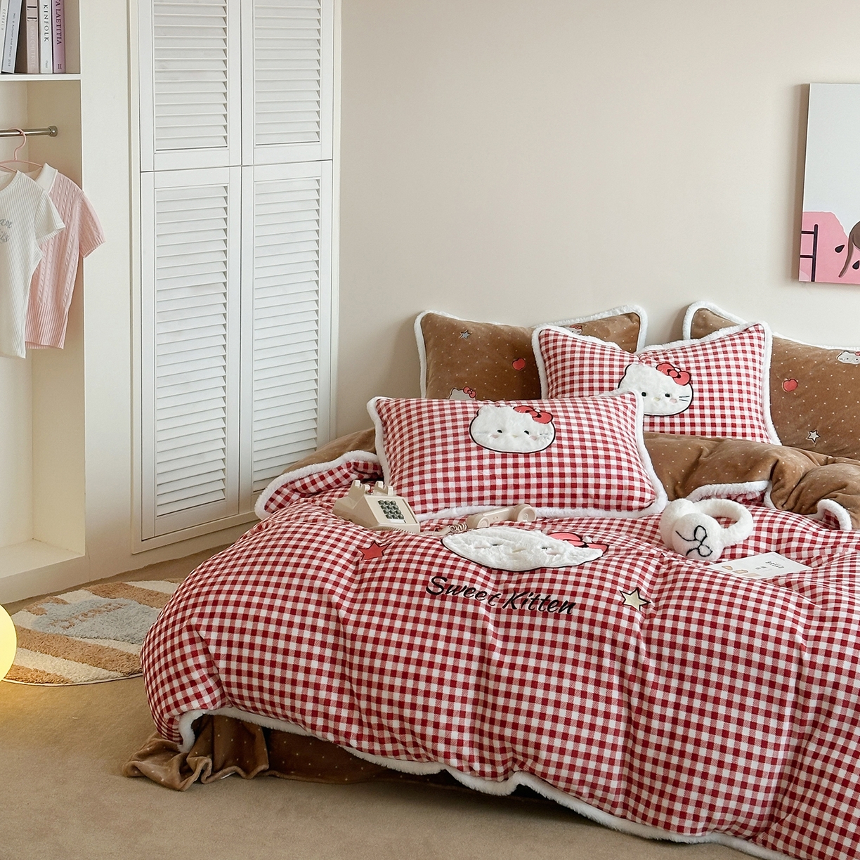 91家纺网 家纺一手货源 找家纺 桃子家居 2026新款A类新年限定兔毛贴布绣猫咪可爱公主兔毛包边工艺款加厚牛奶绒四件套 绒贴布绣-喵喵公主咖