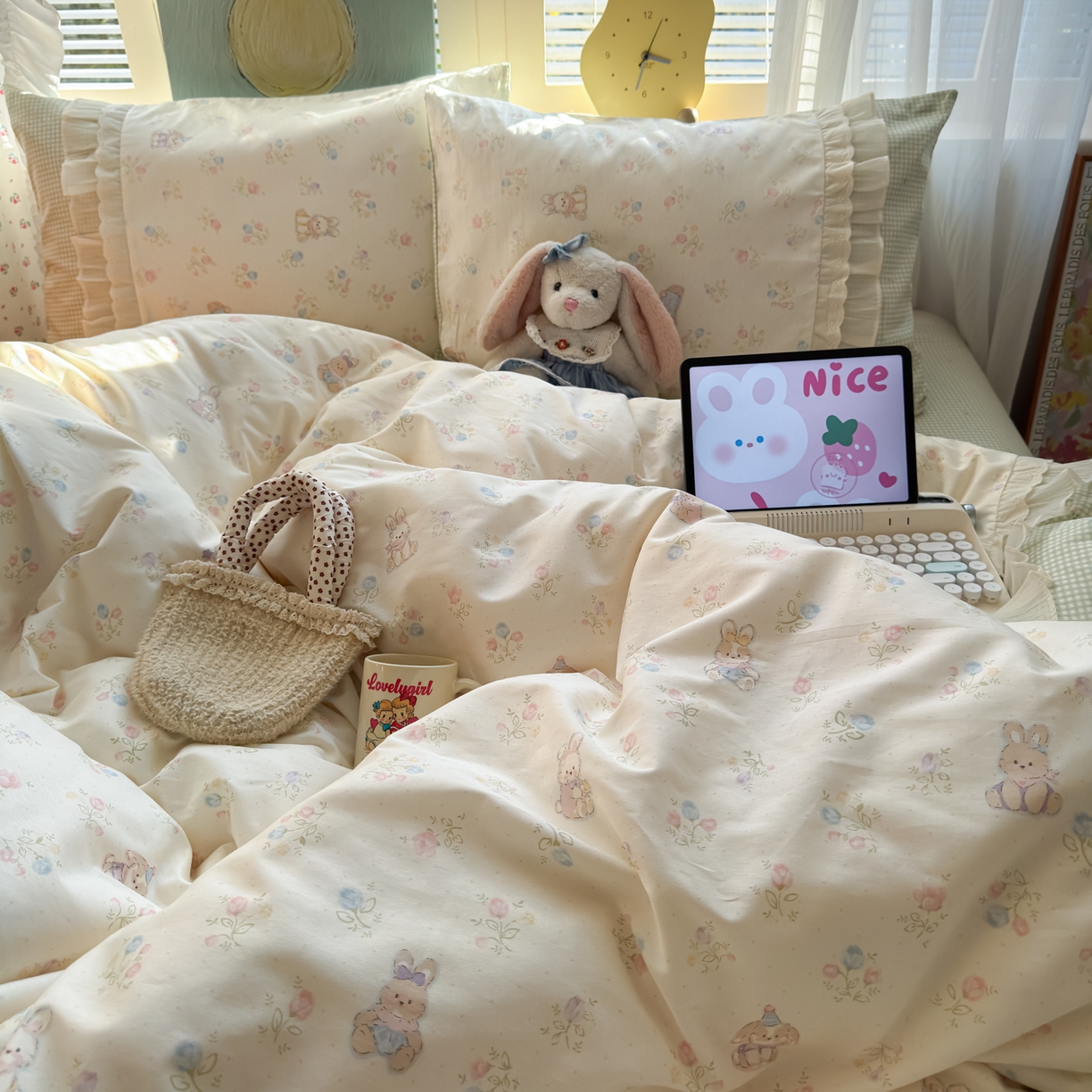 91家纺网 家纺一手货源 找家纺 乐童家纺 2026新款全棉纯棉拼接花边小清新工艺款四件套 浪花轻歌