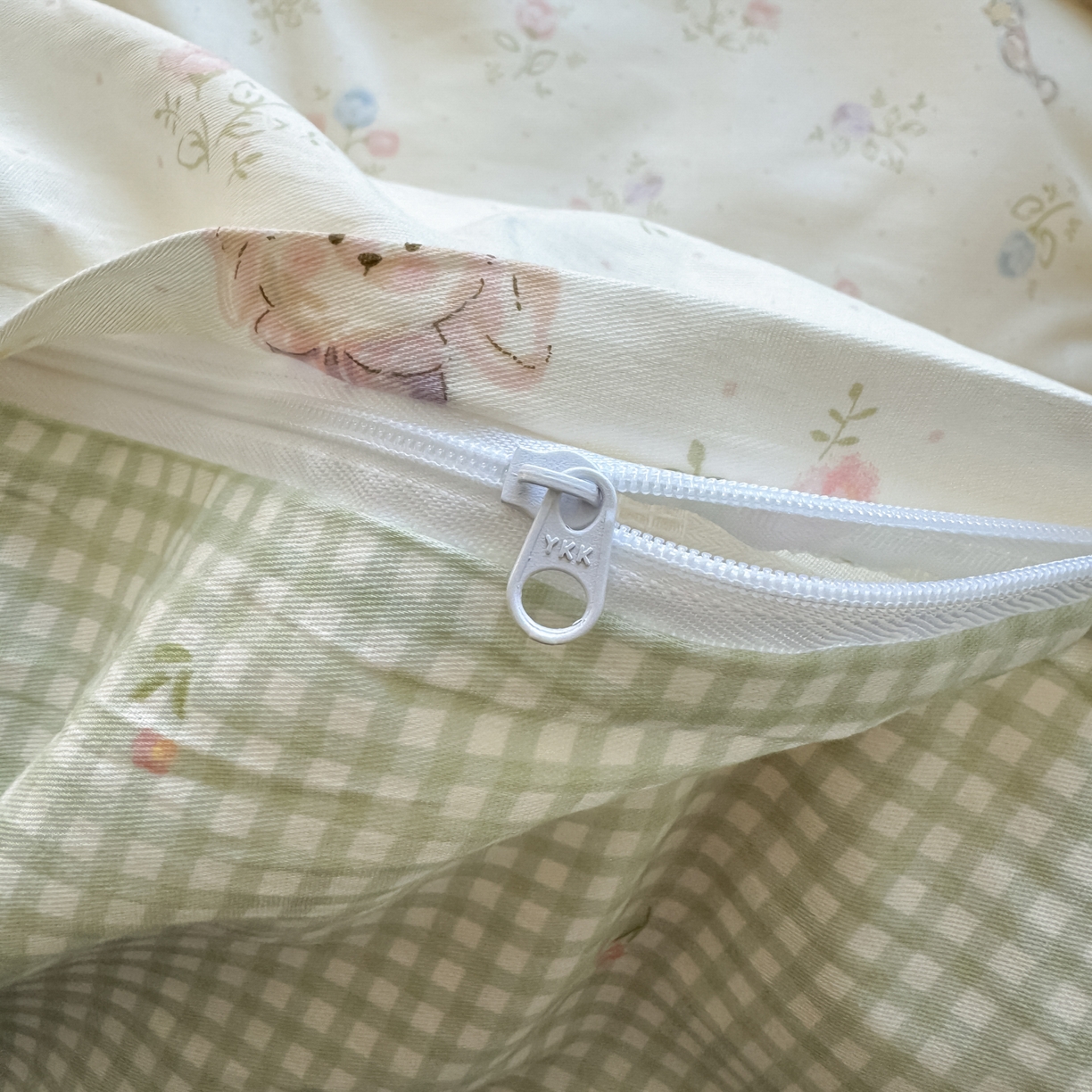 91家纺网 家纺一手货源 找家纺 乐童家纺 2026新款全棉纯棉拼接花边小清新工艺款四件套 浪花轻歌