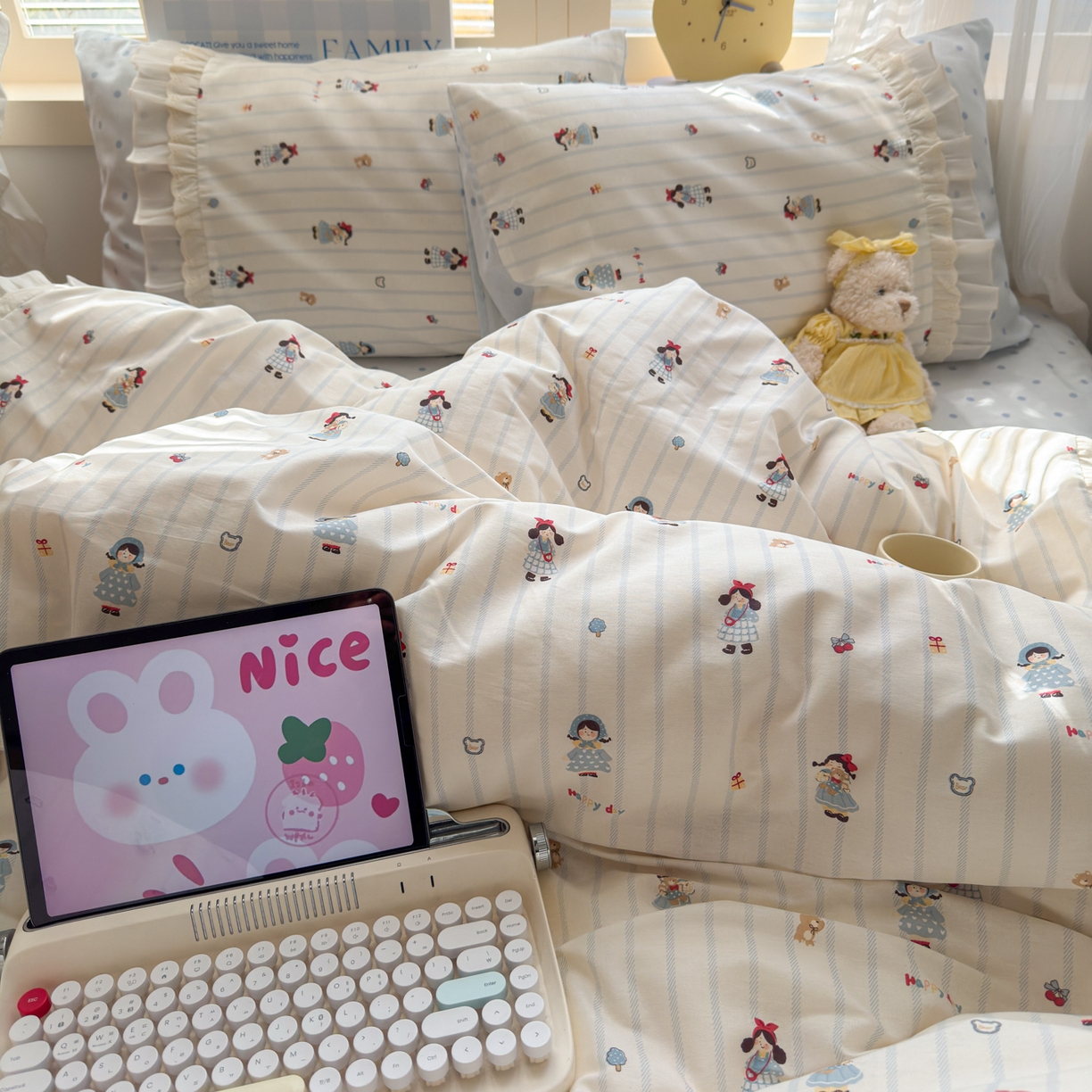 91家纺网 家纺一手货源 找家纺 乐童家纺 2026新款全棉纯棉拼接花边小清新工艺款四件套 少女日记