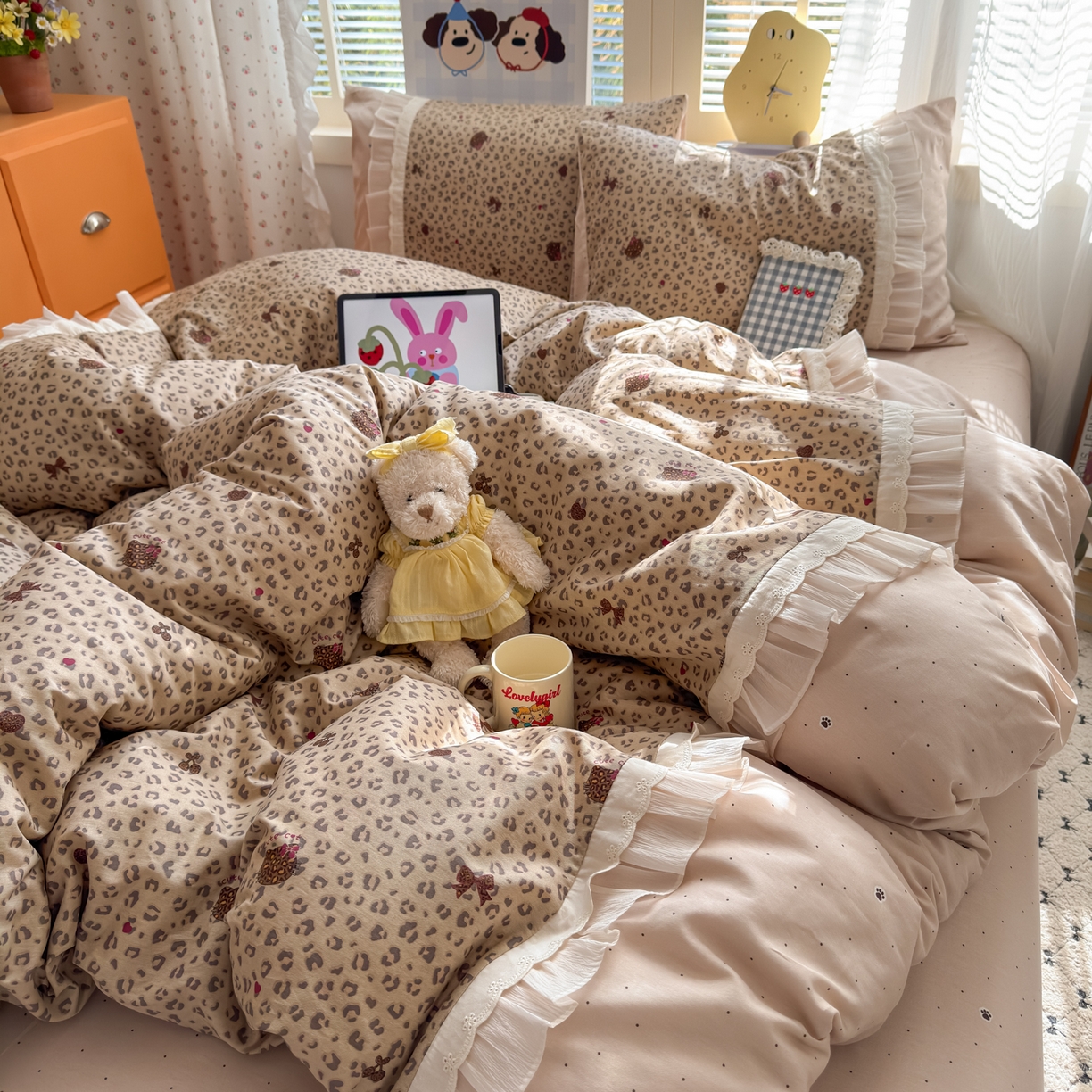 91家纺网 家纺一手货源 找家纺 乐童家纺 2026新款全棉纯棉拼接花边小清新工艺款四件套 千禧少女咖