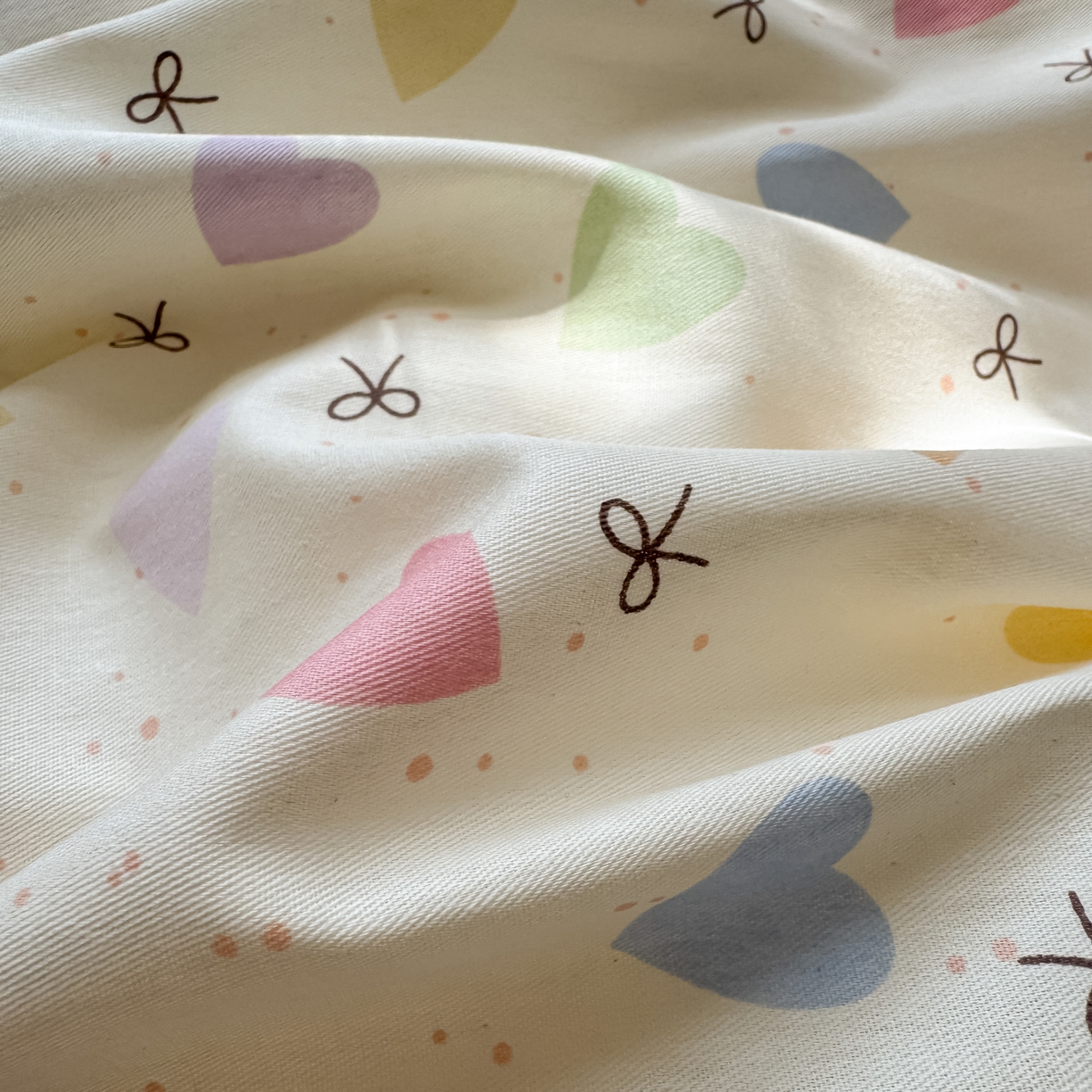 91家纺网 家纺一手货源 找家纺 乐童家纺 2026新款全棉纯棉拼接花边小清新工艺款四件套 心跳瞬间