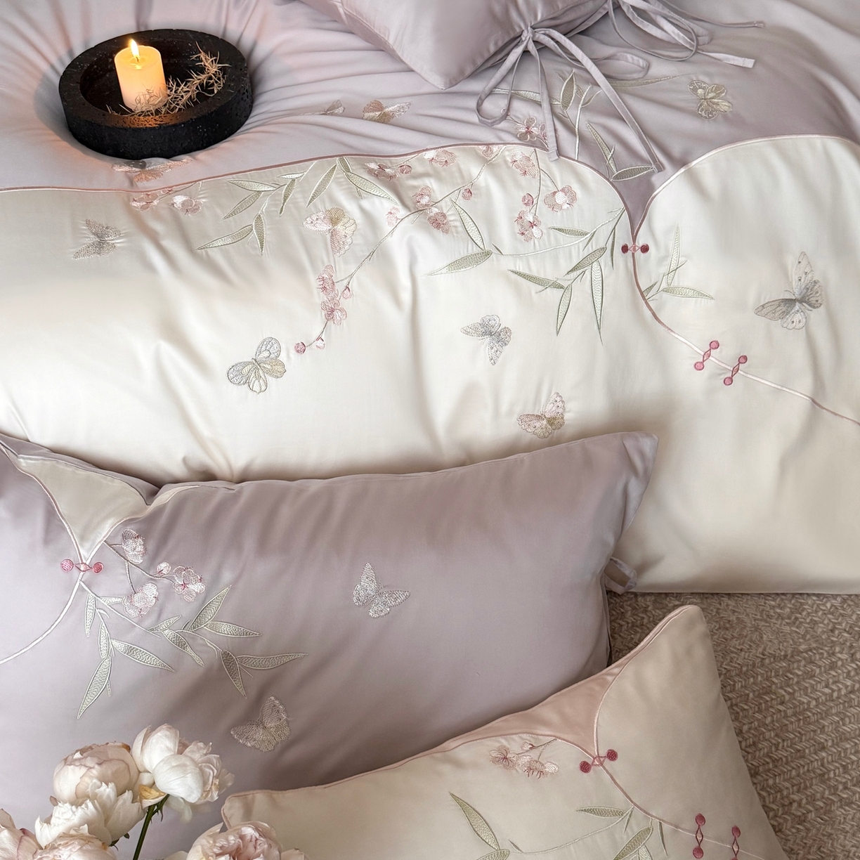 91家纺网 家纺一手货源 找家纺 鹿班家居 2026新款100S长绒棉纯棉精密刺绣系列四件套-花影摇曳 花影摇曳-紫色(标准会员-20元)