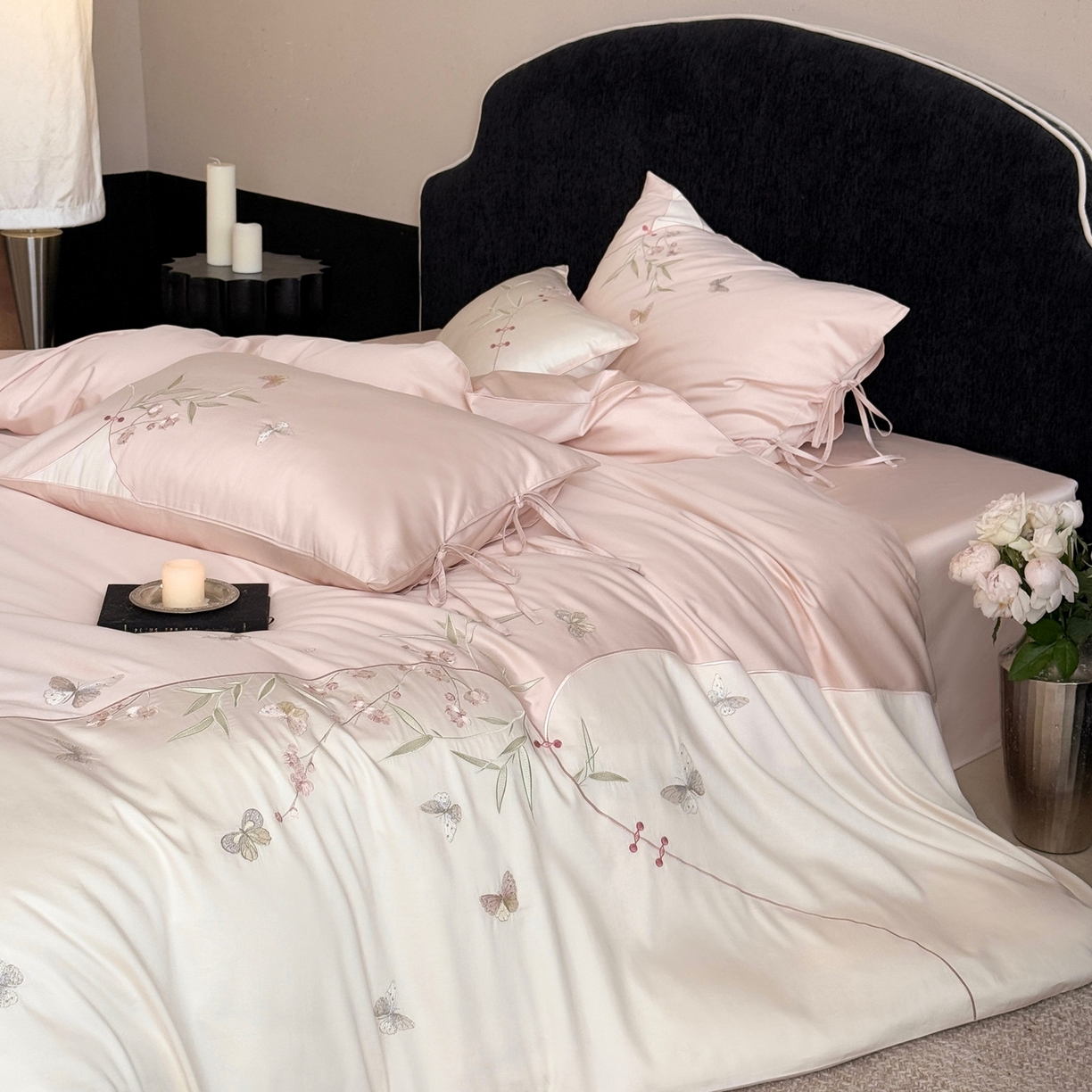 91家纺网 家纺一手货源 找家纺 鹿班家居 2026新款100S长绒棉纯棉精密刺绣系列四件套-花影摇曳 花影摇曳-粉色(标准会员-20元)