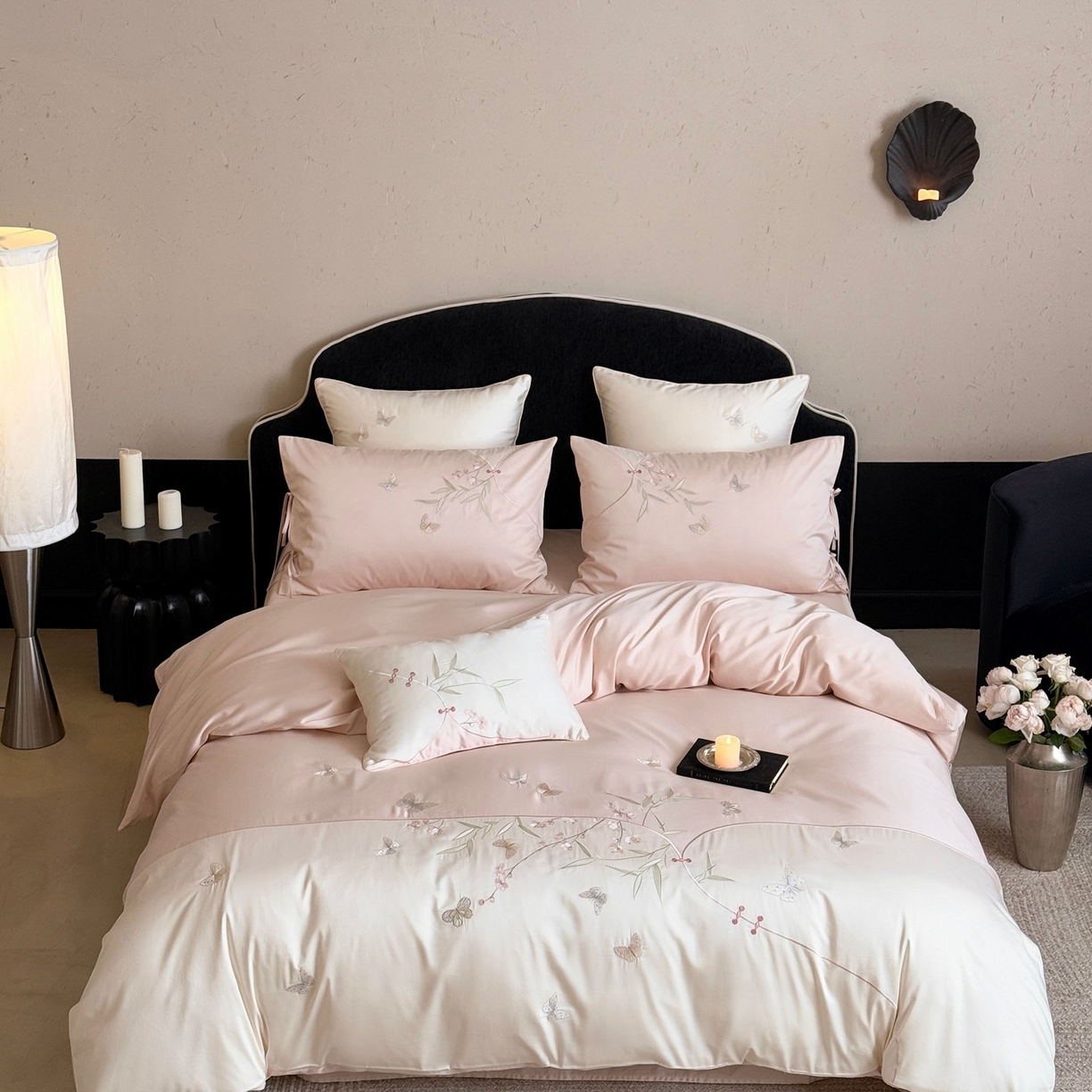 91家纺网 家纺一手货源 找家纺 鹿班家居 2026新款100S长绒棉纯棉精密刺绣系列四件套-花影摇曳 花影摇曳-粉色(标准会员-20元)