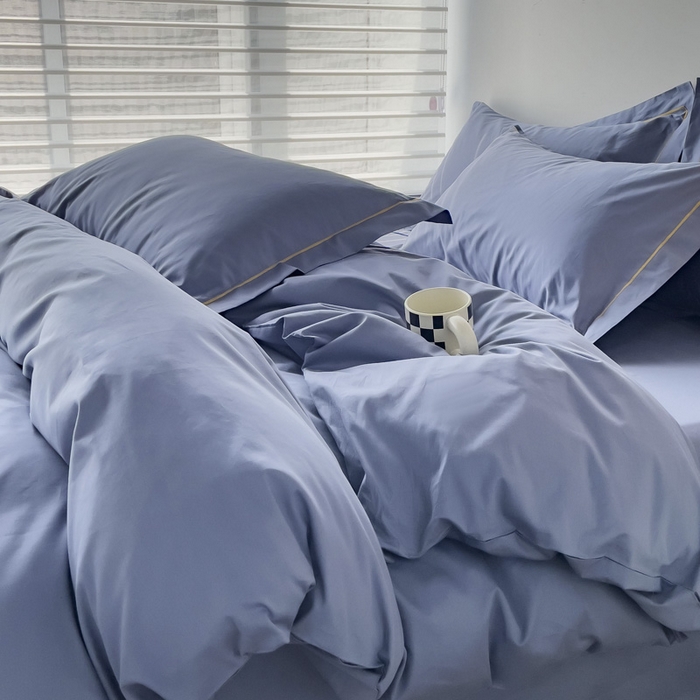 91家纺网 家纺一手货源 找家纺 锦彩家居 2026新款40支正宗13372双拼纯色全棉四件套酒店宾馆民宿学生三件套（可定制）标准号的床单是圆角吊边；小号和加大的床单都是直角 宾利蓝