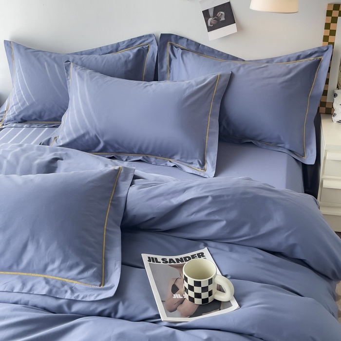 91家纺网 家纺一手货源 找家纺 锦彩家居 2026新款40支正宗13372双拼纯色全棉四件套酒店宾馆民宿学生三件套（可定制）标准号的床单是圆角吊边；小号和加大的床单都是直角 宾利蓝