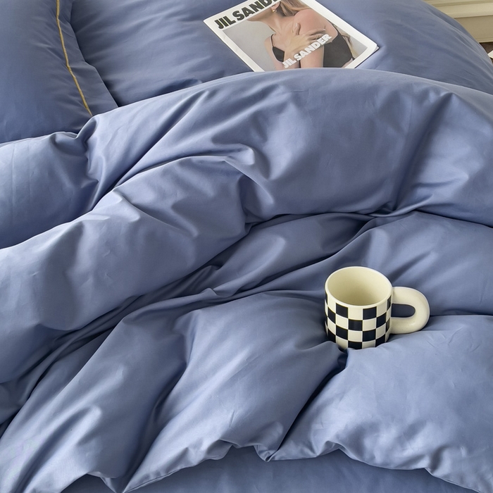 91家纺网 家纺一手货源 找家纺 锦彩家居 2026新款40支正宗13372双拼纯色全棉四件套酒店宾馆民宿学生三件套（可定制）标准号的床单是圆角吊边；小号和加大的床单都是直角 宾利蓝