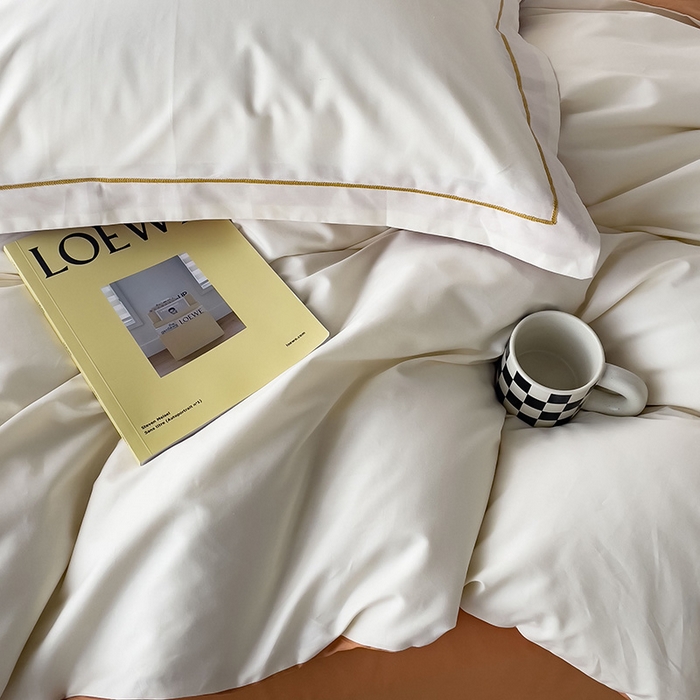 91家纺网 家纺一手货源 找家纺 锦彩家居 2026新款40支正宗13372双拼纯色全棉四件套酒店宾馆民宿学生三件套（可定制）标准号的床单是圆角吊边；小号和加大的床单都是直角 奶昔白-南瓜橘