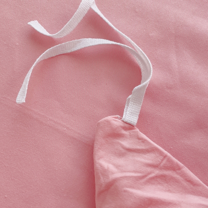 91家纺网 家纺一手货源 找家纺 锦彩家居 2026新款40支正宗13372双拼纯色全棉四件套酒店宾馆民宿学生三件套（可定制）标准号的床单是圆角吊边；小号和加大的床单都是直角 初黄-浅豆沙