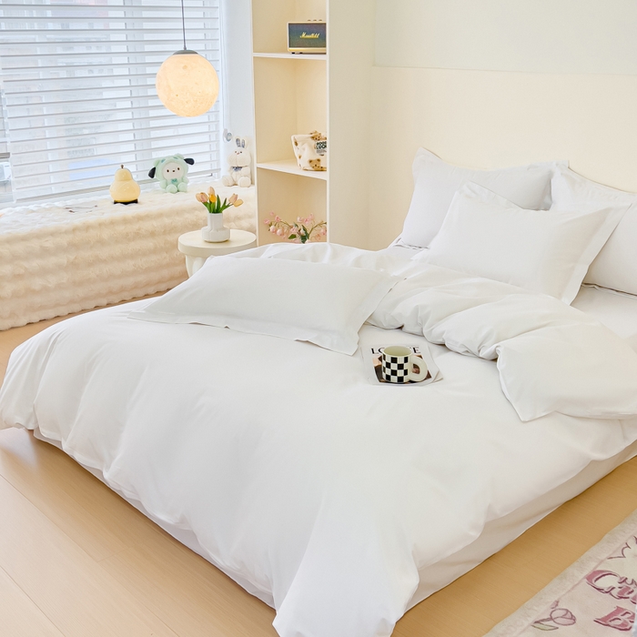 91家纺网 家纺一手货源 找家纺 锦彩家居 2026新款40支正宗13372双拼纯色全棉四件套酒店宾馆民宿学生三件套（可定制）标准号的床单是圆角吊边；小号和加大的床单都是直角 拉链款纯白--枕套不含一字绣