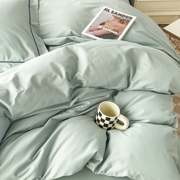 91家纺网 家纺一手货源 找家纺 锦彩家居 2026新款40支正宗13372双拼纯色全棉四件套酒店宾馆民宿学生三件套（可定制）标准号的床单是圆角吊边；小号和加大的床单都是直角 豆绿