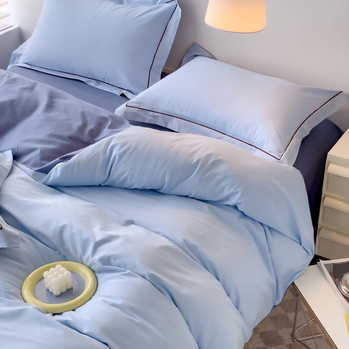 91家纺网 家纺一手货源 找家纺 锦彩家居 2026新款40支正宗13372双拼纯色全棉四件套酒店宾馆民宿学生三件套（可定制）标准号的床单是圆角吊边；小号和加大的床单都是直角 天蓝-宾利蓝