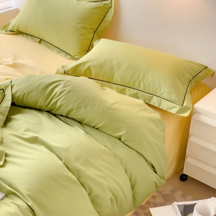 91家纺网 家纺一手货源 找家纺 锦彩家居 2026新款40支正宗13372双拼纯色全棉四件套酒店宾馆民宿学生三件套（可定制）标准号的床单是圆角吊边；小号和加大的床单都是直角 抹茶绿-初黄