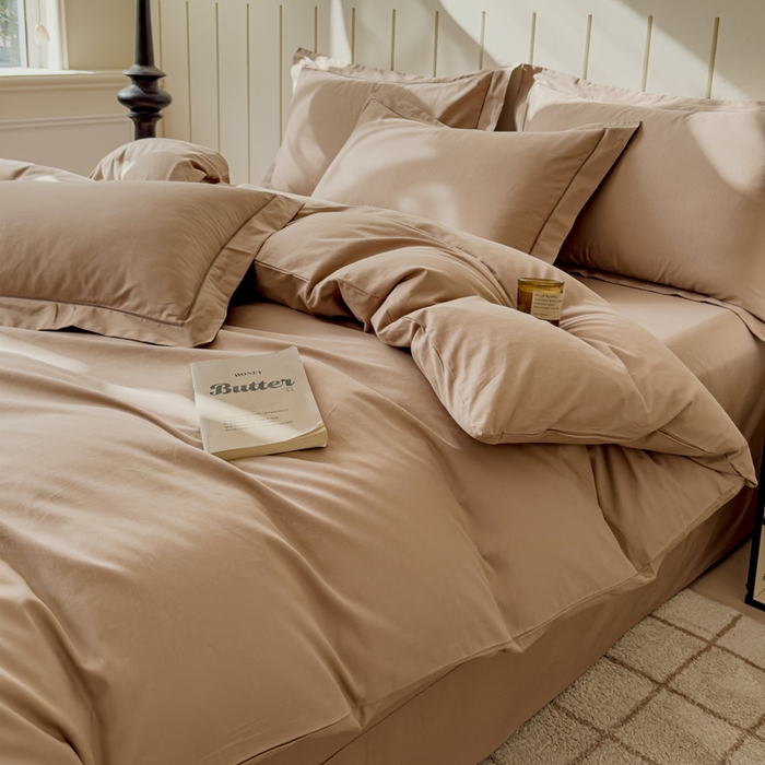 91家纺网 家纺一手货源 找家纺 锦彩家居 2026新款40支正宗13372双拼纯色全棉四件套酒店宾馆民宿学生三件套（可定制）标准号的床单是圆角吊边；小号和加大的床单都是直角 摩卡