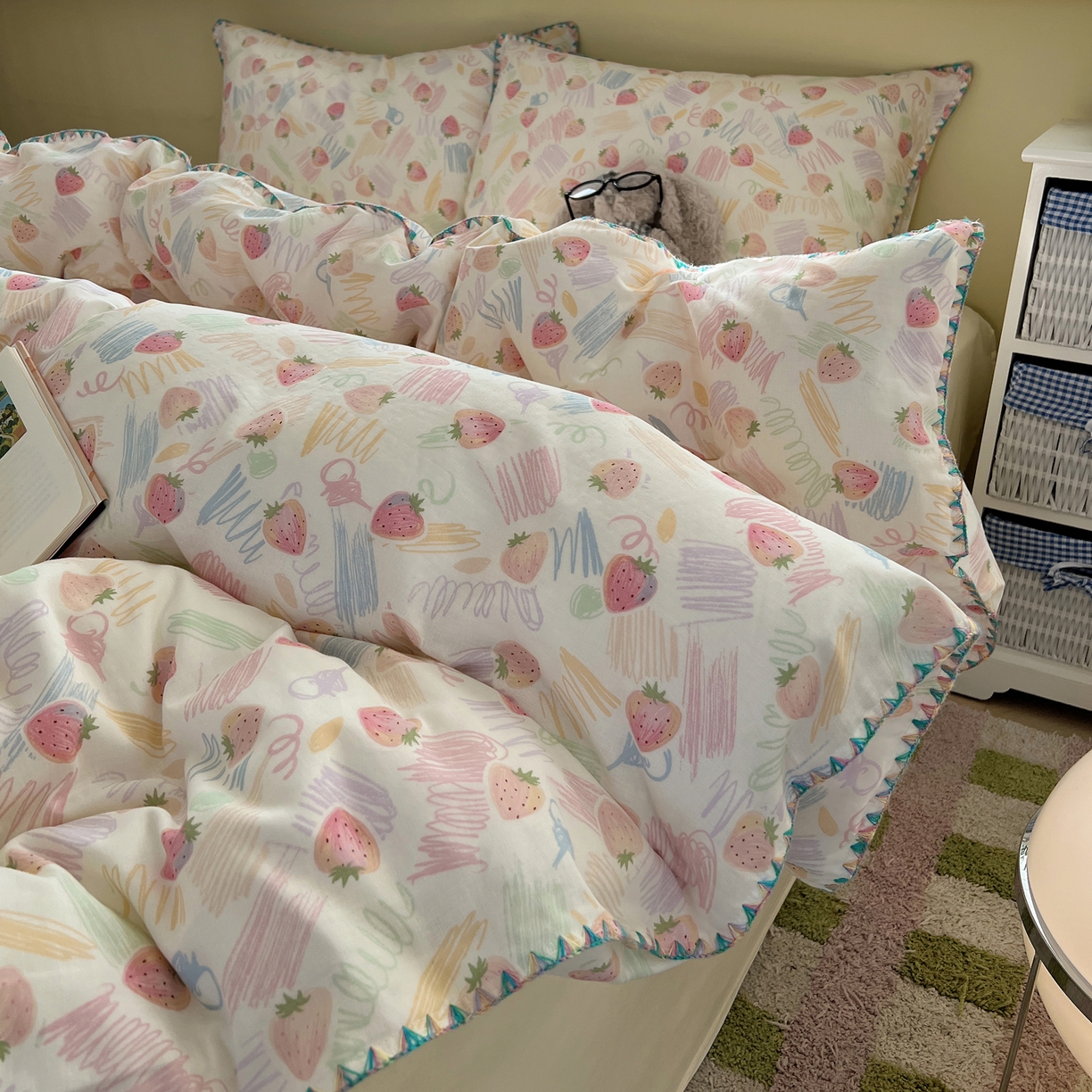 91家纺网 家纺一手货源 找家纺 典曼家纺 2026新款全棉纯棉有氧双层纱贝壳边四件套 贝壳边缤纷草莓