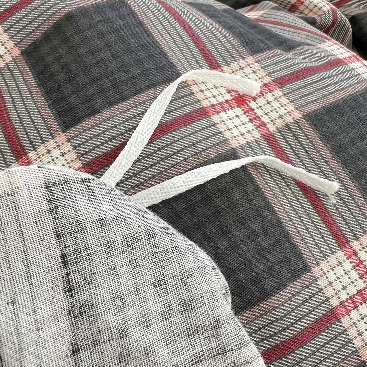 91家纺网 家纺一手货源 找家纺 典曼家纺 2026新款全棉纯棉有氧双层纱贝壳边四件套 贝壳边伯拉德