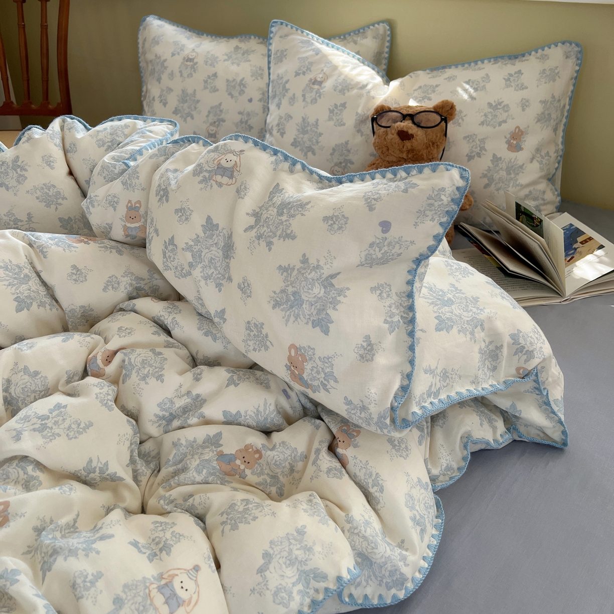 91家纺网 家纺一手货源 找家纺 典曼家纺 2026新款全棉纯棉有氧双层纱贝壳边四件套 贝壳边森林兔