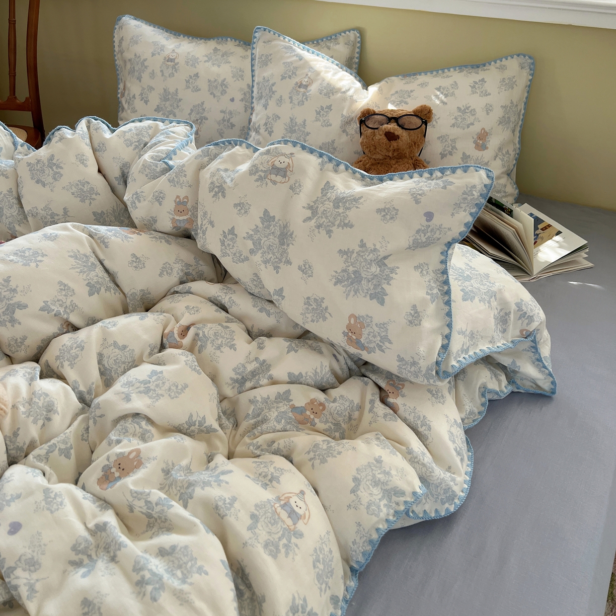 91家纺网 家纺一手货源 找家纺 典曼家纺 2026新款全棉纯棉有氧双层纱贝壳边四件套 贝壳边森林兔