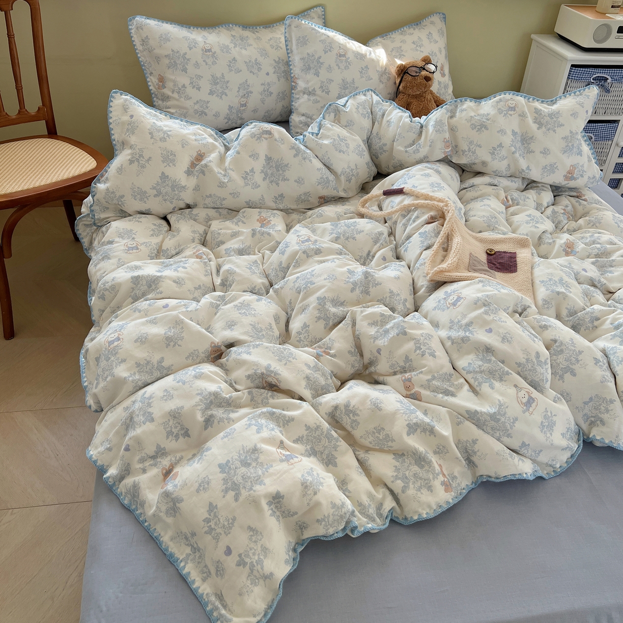 91家纺网 家纺一手货源 找家纺 典曼家纺 2026新款全棉纯棉有氧双层纱贝壳边四件套 贝壳边森林兔