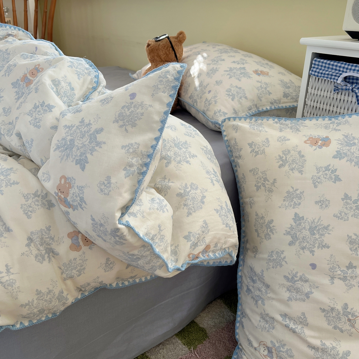 91家纺网 家纺一手货源 找家纺 典曼家纺 2026新款全棉纯棉有氧双层纱贝壳边四件套 贝壳边森林兔